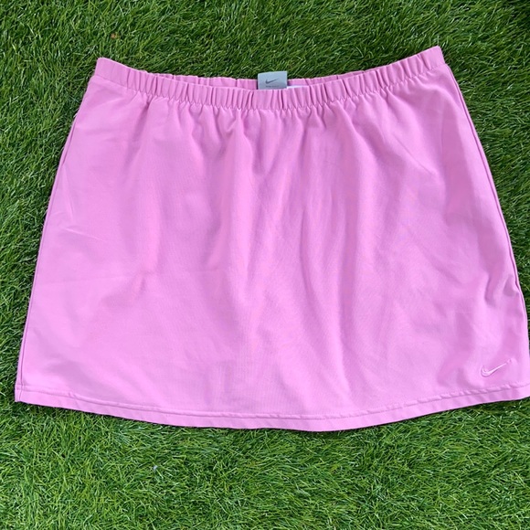 Nike Dresses & Skirts - Nike Dri Fit Lavender Tennis Skirt Built In Shorts Large (12-14)